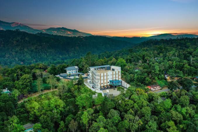 Lemongrass Inn Munnar Anachal المظهر الخارجي الصورة