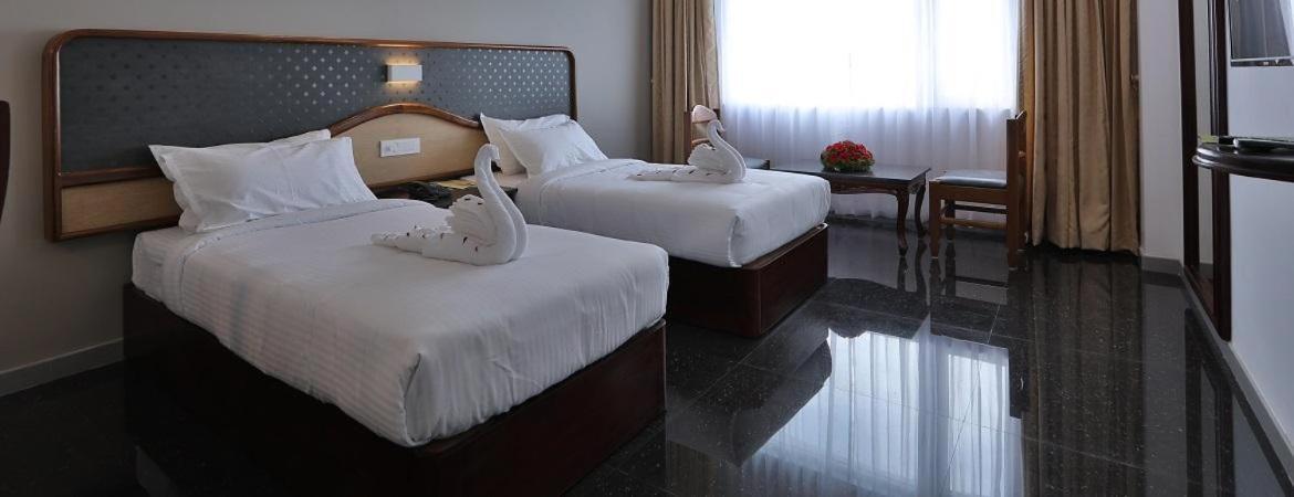 Lemongrass Inn Munnar Anachal المظهر الخارجي الصورة