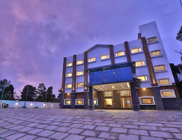 Lemongrass Inn Munnar Anachal المظهر الخارجي الصورة